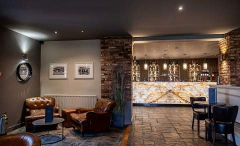 Scott's Bar & Lounge