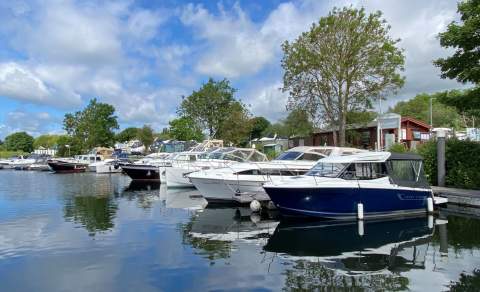 Bray Marine Sales, Bray Marina