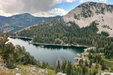Landscape photograph of Twin Lakes Pass Trail