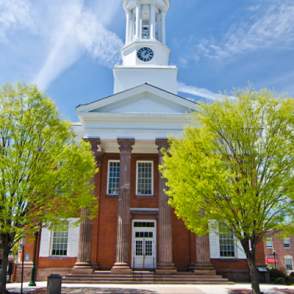 Old Courthouse-700