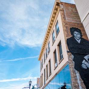 Bob Dylan Mural