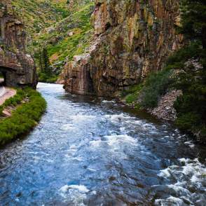 Road and river in Poudre Canyon