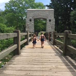 Summer Strolls in Hoyt Park