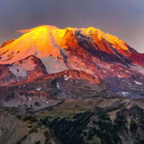 Sunrise at Mount Fremont on Mount Rainier