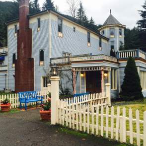 Alexander's Lodge