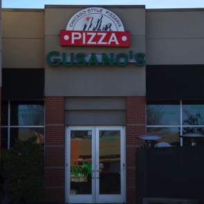 Gusano's Chicago Style Pizzeria