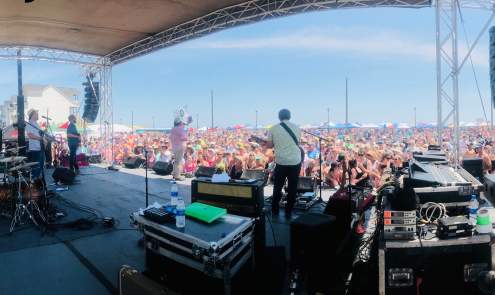 Live Music from Jim Quick & Coastline