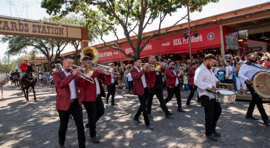 ¡Celebramos Juntos! Hispanic Heritage Month in Fort Worth