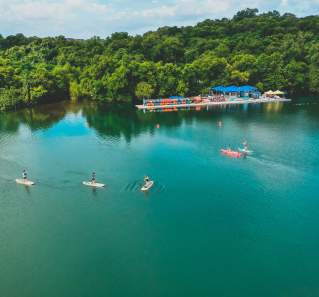 Your Guide to Paddling Lady Bird Lake