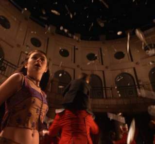 Spy Kids 2 screengrab showing Carmen inside the Texas State Capitol