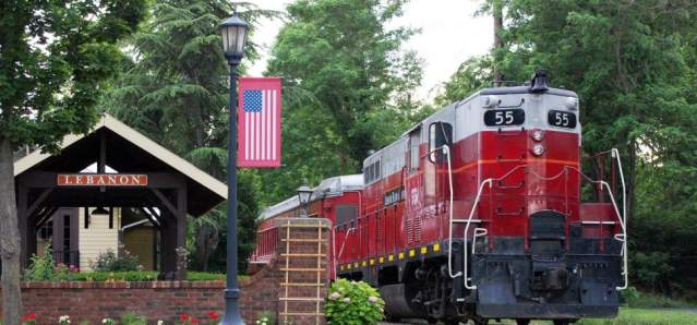 Train at Lebanon Mason Monroe Railroad (photo: Lebanon Mason Monroe Railroad)