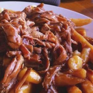 Parion Pulled Pork Poutine W Mountainoak Cheese