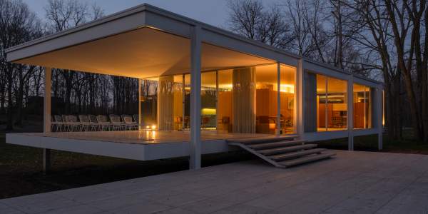 Moonlight & Mies