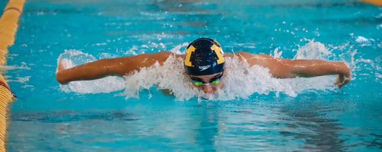 Holland Aquatic Center Swim