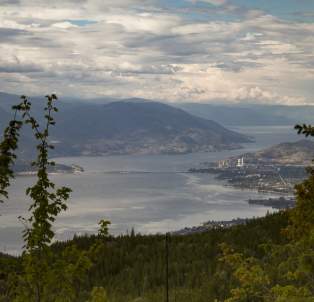 View_of_Kelowna_from_the_Kettle_Valley_Rail_Trail
