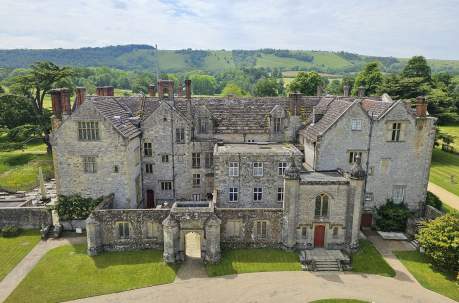 Your Period Drama Escape: Stately Homes and Historic Elegance in Sussex