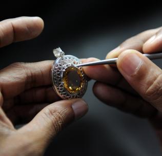 Fast Fix Jewelry Repair