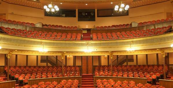 Grand Opera