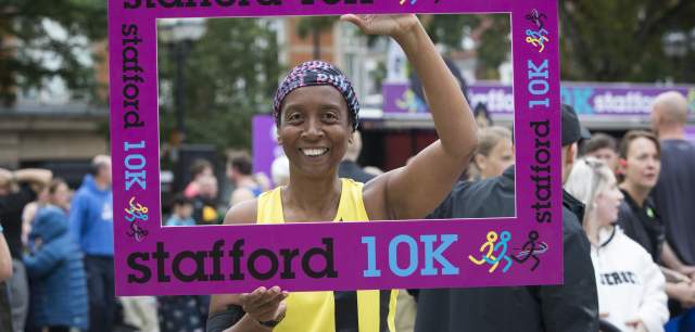 10K race runner with selfie frame diversity