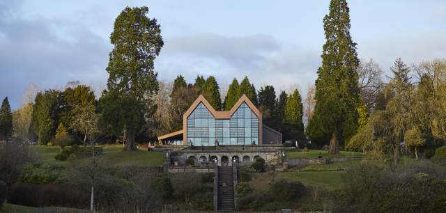 The Tawny Hotel Plumicorm restaurant across lake