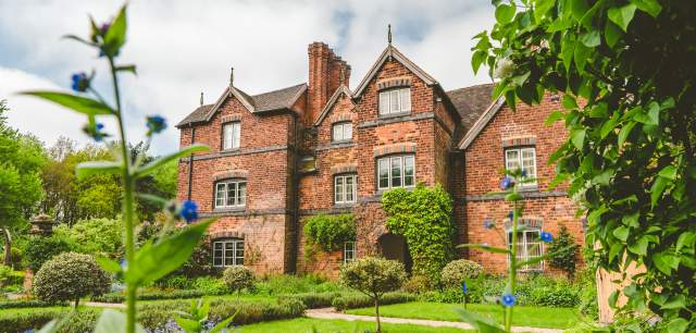 Mosley  Hall  outdoor  shot