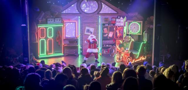 Santa's live show at Santa's Winter Wonderland