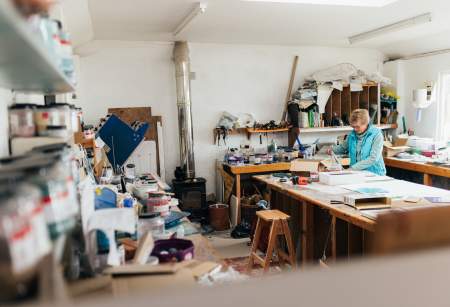 A Life in Light: Oriel Hicks and the Art of Scilly’s Glass