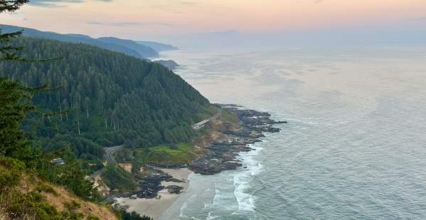 Travel Lane County Receives DMAP Designation at Destinations International’s Annual Convention