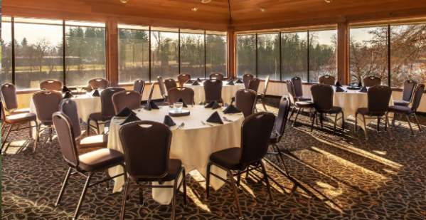 Valley River Inn - Ad