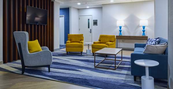 Comfort Suites