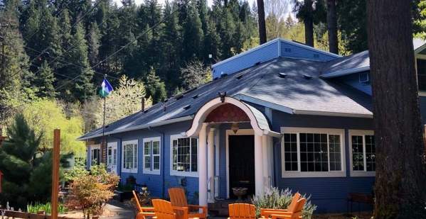 Westfir Lodge & Mountain Market