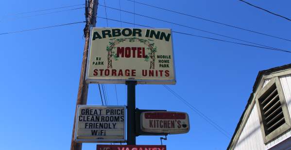 Arbor Inn Motel Oakridge & RV Park