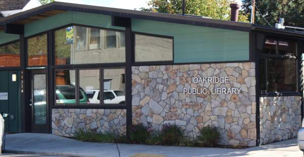 Oakridge Public Library