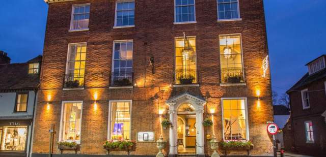 Chichester Harbour Hotel