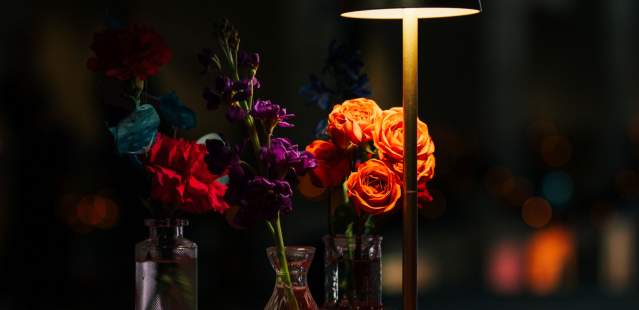 Black Tie 2025 Table Vase Lamp