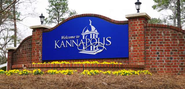 Kannapolis' welcome sign