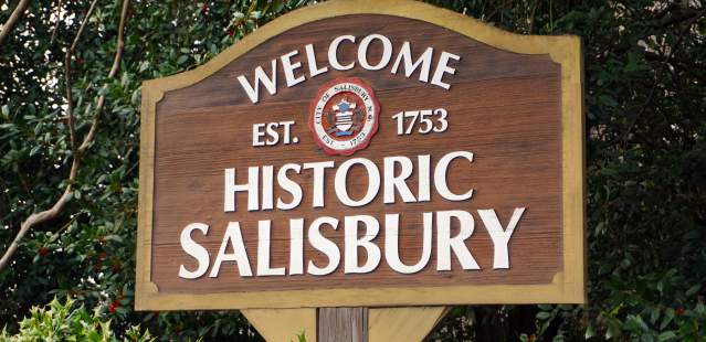Salisbury's welcome sign