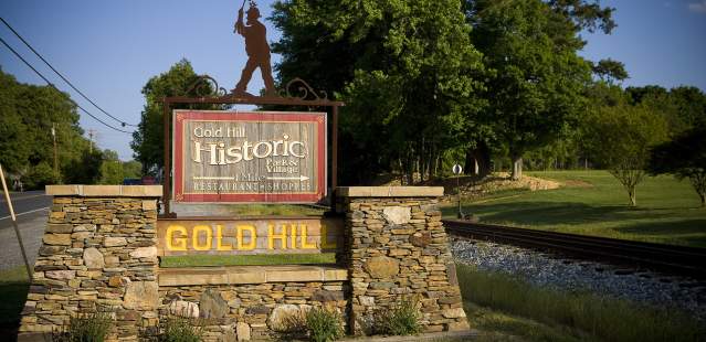 Historic Gold Hill Sign