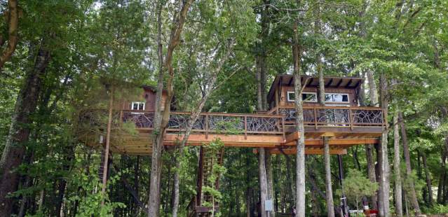 Treehouse Airbnb at Cherry Treesort