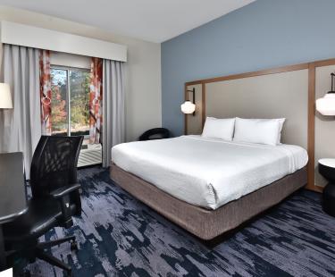 King Bed Guestroom