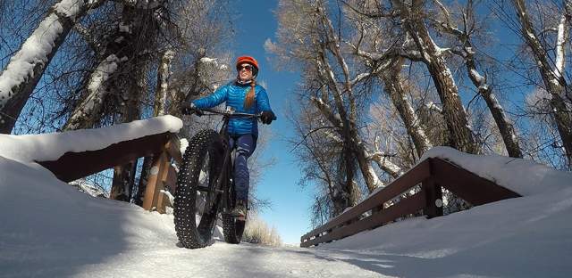 Fat bike city riding online