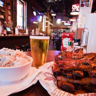 Dreamland Bar-B-Que