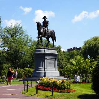 Washington Statue Public Garden