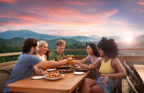Friends dining at Anakeesta