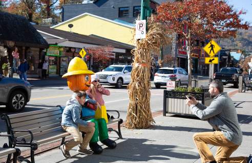 Family Fall Scarecrows downtown
