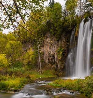 Fall colors at Spearfish Falls in Spearfish Canyon