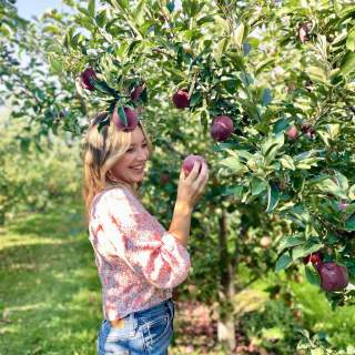 Meet our #exploreKelowna Creators: Emily Harrison
