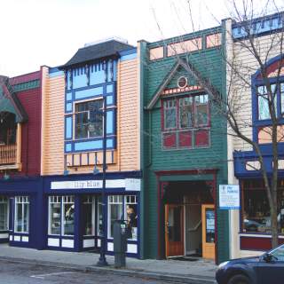 Two Amazing Areas for Christmas Shopping in Kelowna