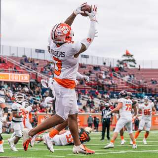 Gridiron & Grub: Mobile's Playbook to The Best Places to Watch Football & Good Eats