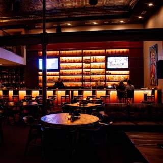 34 Chophouse & Doc's Lounge